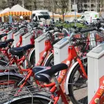 Venezia approva il nuovo contratto per il bike sharing: più mezzi, più stalli, regole più chiare
