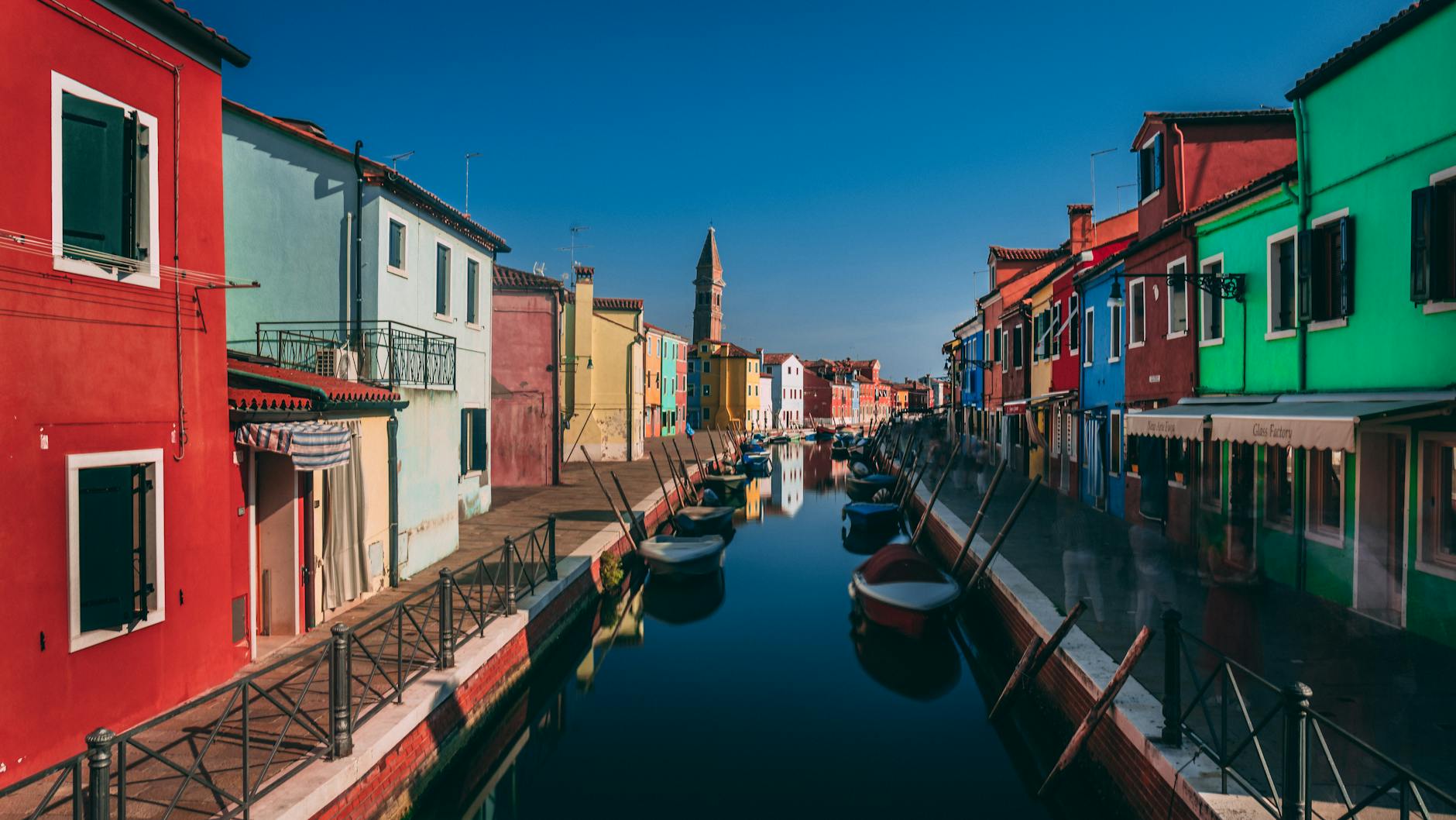 Il merletto di Burano: storia, Scuola del Merletto e futuro di un’arte fragile
