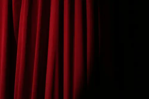 Mestre, studenti a teatro con la Polizia di Stato per la legalità