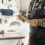 Artigiani, imprese e privati: la rete invisibile che sostiene i lavori quotidiani